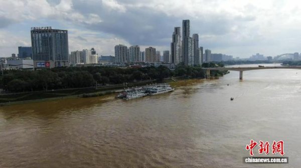 泓利财富 11个水文站已超警 珠江邕江段或将出现今年首次编号洪水