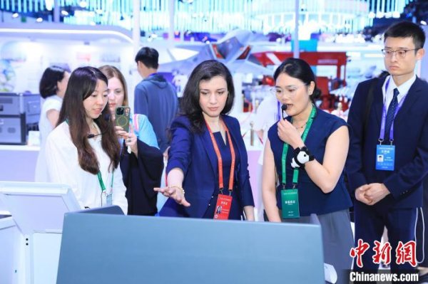 大旗策略 探访“一带一路”科技创新成果展：“四川造”创新科技加速“出海”